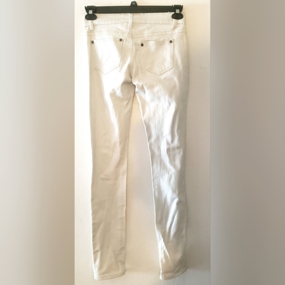 Hot Kiss Skinny Lily White Denim Distressed Jeweled Straight Leg Jeans Sz 1 - Picture 2 of 10